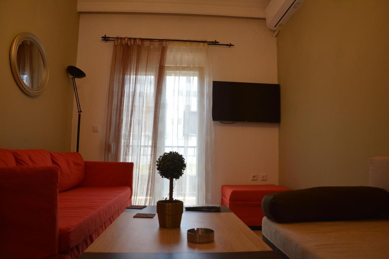 Moudania'S Cozy Apartment เนอามูดาเนีย ภายนอก รูปภาพ